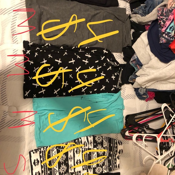 Clothes - Picture 6 of 8